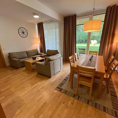 Golden Fox Pohorje Apartment