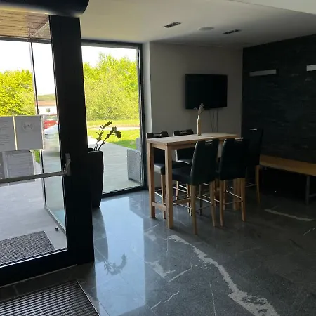 Golden Fox Pohorje Apartman *