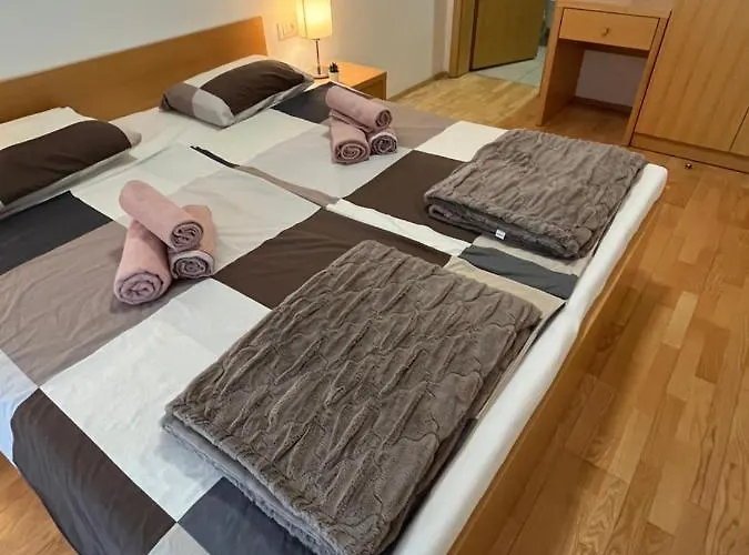 Golden Fox Pohorje * Maribor